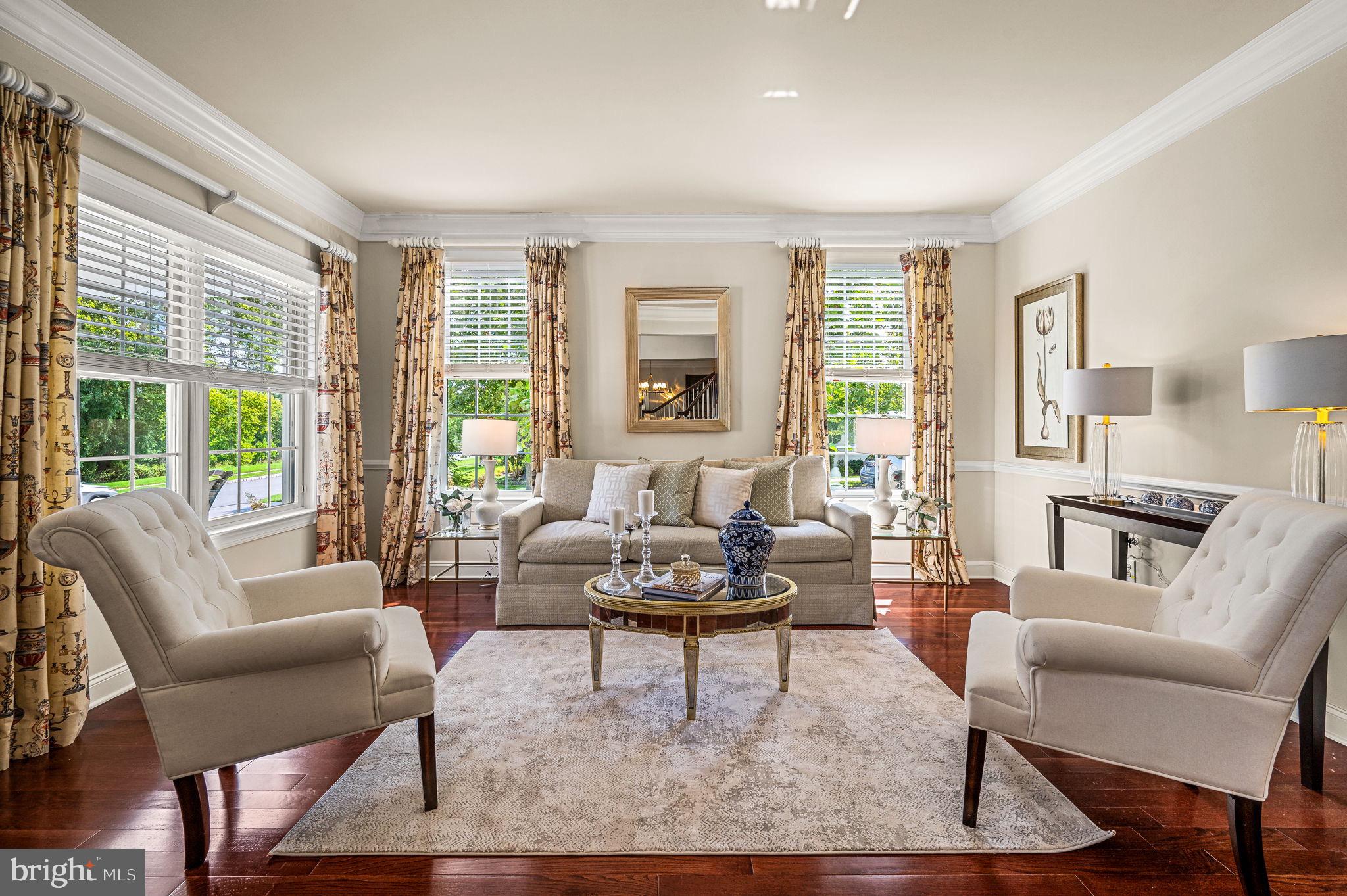 3807 Liseter Road Newtown Square, PA 19073 - Photo 11 of 97 Living Room
