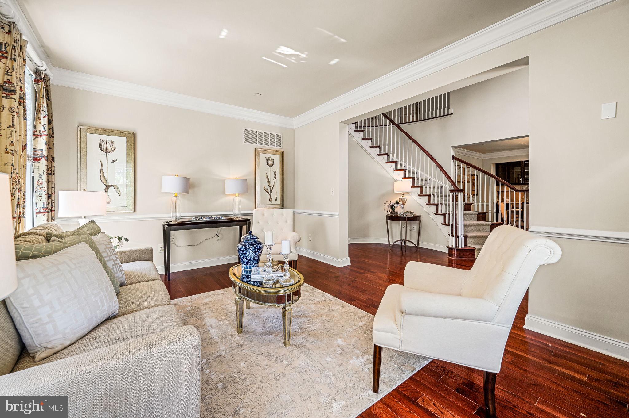 3807 Liseter Road Newtown Square, PA 19073 - Photo 12 of 97 Living Room