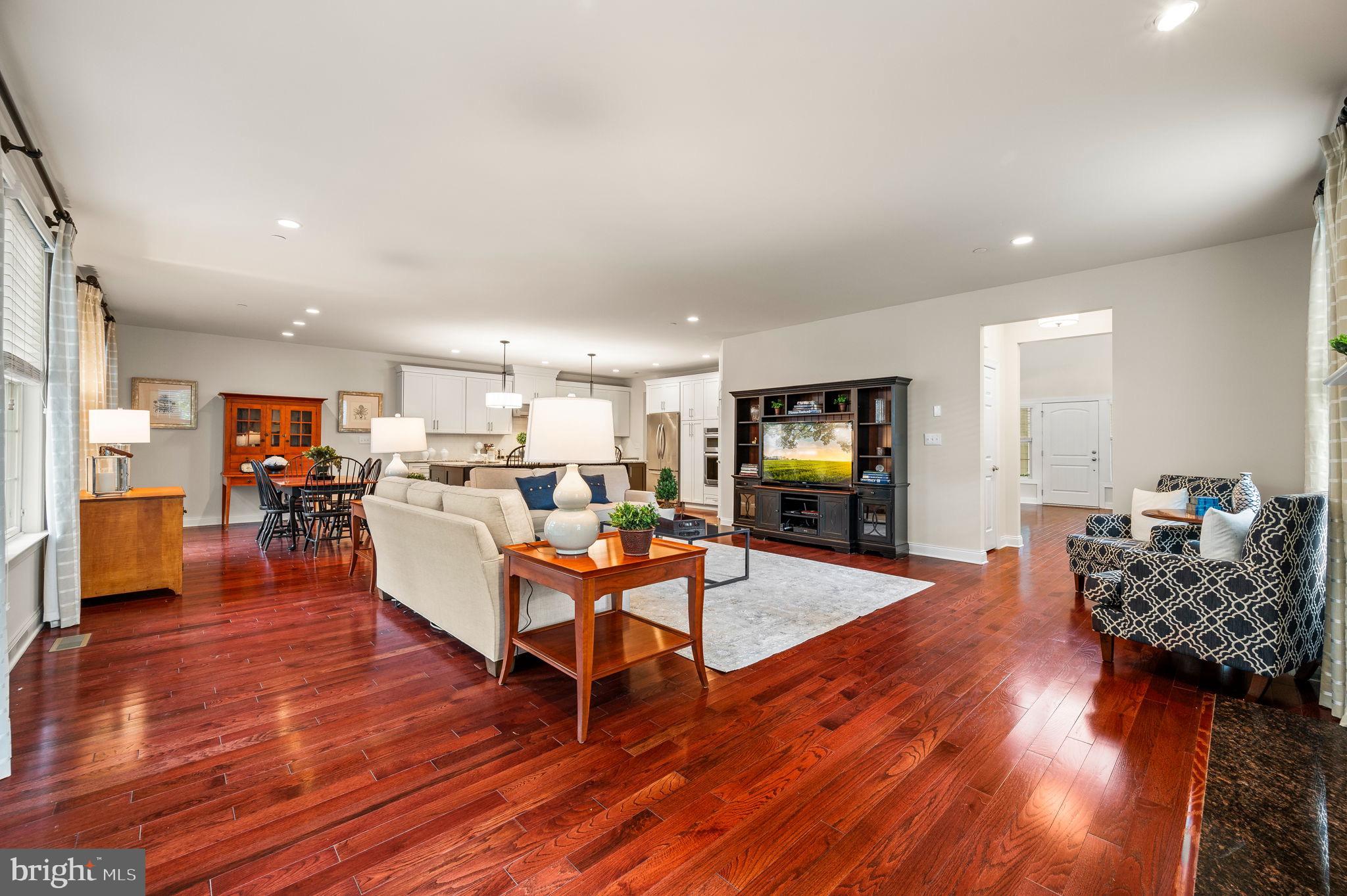 3807 Liseter Road Newtown Square, PA 19073 - Photo 21 of 97 Family Room and Kitchen