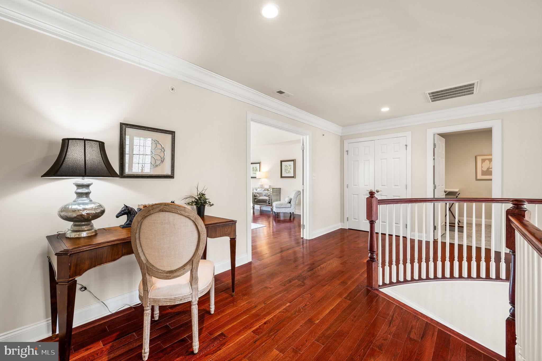 3807 Liseter Road Newtown Square, PA 19073 - Photo 36 of 97 Desk area in upstairs Loft
