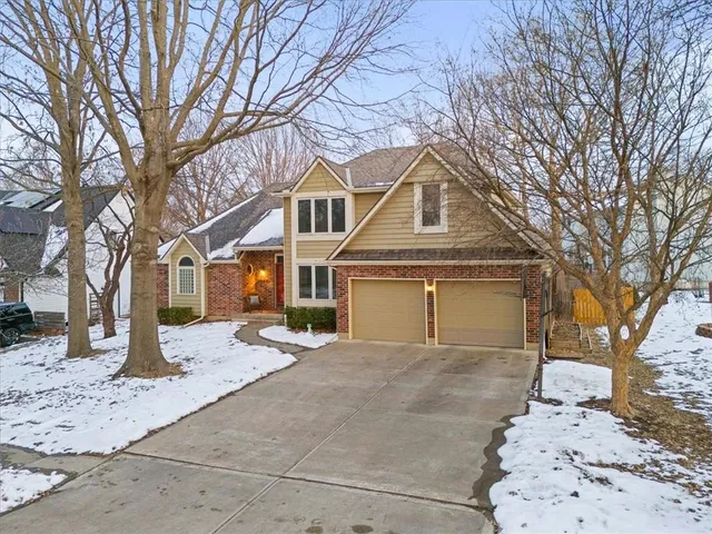$300,000 | 1023 Bordner Drive, Lee's Summit, MO 64081