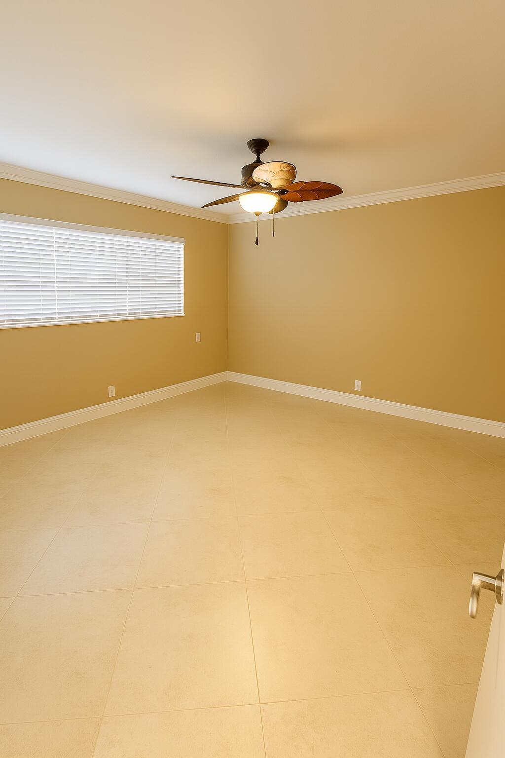 1470 South Ocean Boulevard, Unit 901 Lauderdale-by-the-Sea, FL 33062 - Photo 9 of 13 a view of a room with an empty space