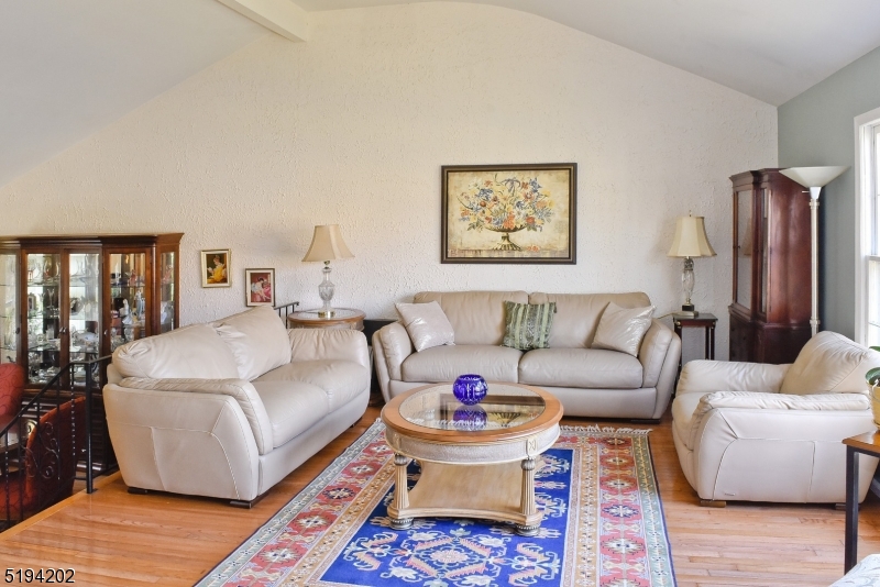 68 Meadowbrook Road Randolph, NJ 07869 - Photo 4 of 23