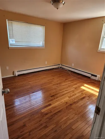$2,900 | 441 Morris Drive, Valley Stream, NY 11580