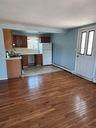 $2,900 | 441 Morris Drive, Valley Stream, NY 11580