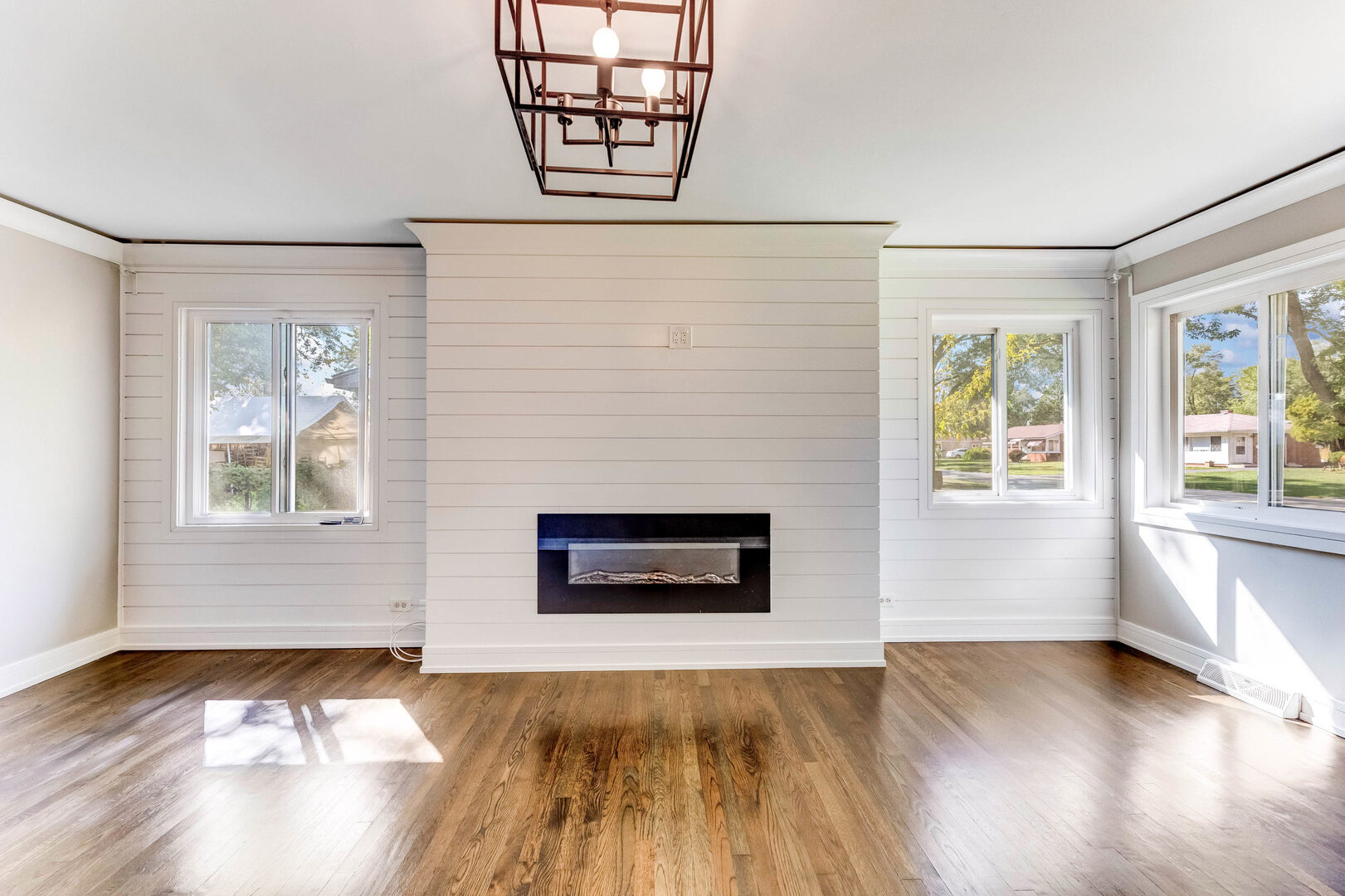 2859 Stafford Drive Markham, IL 60428 - Photo 5 of 19