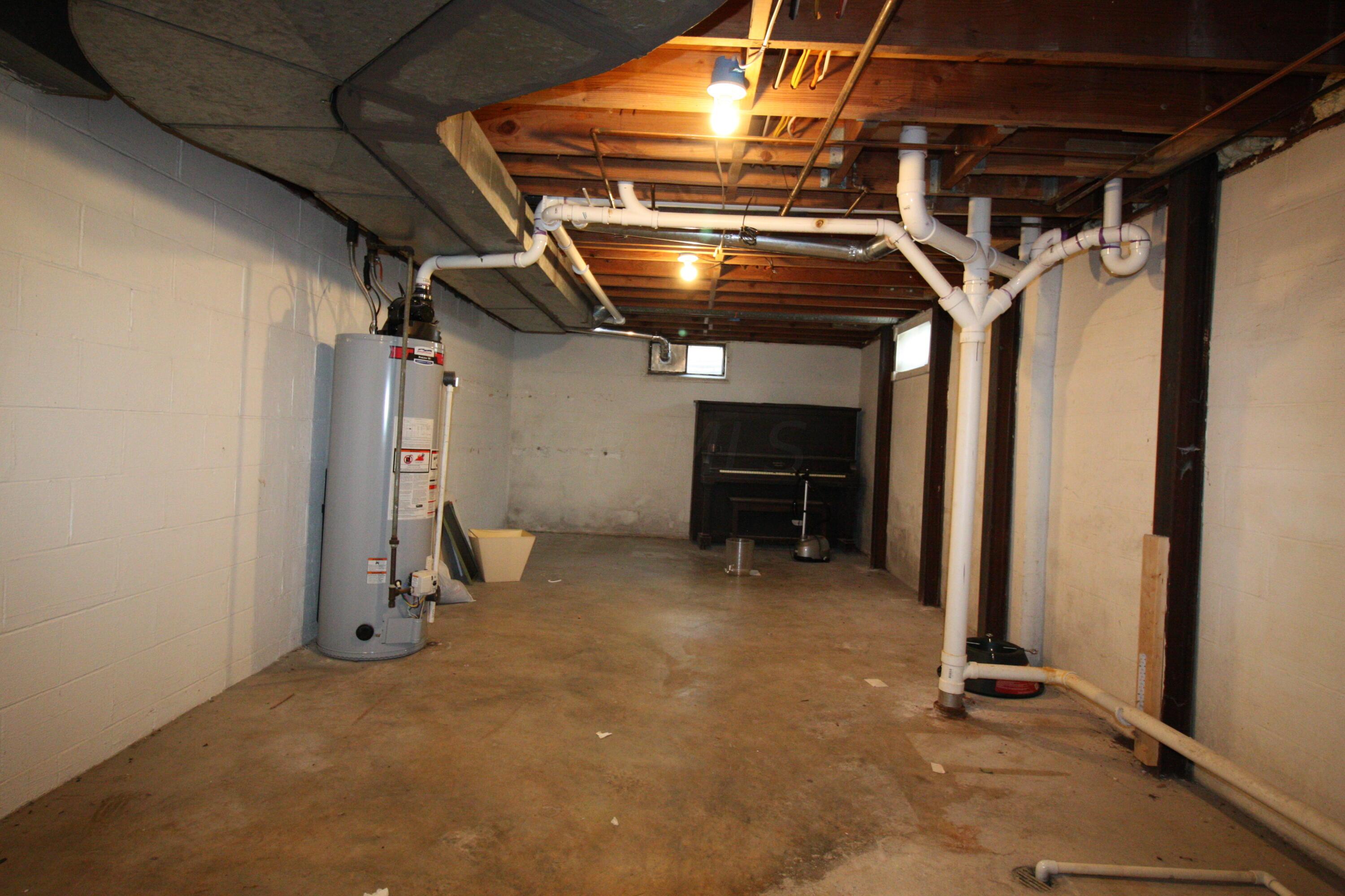 3230 Briggs Road Columbus, OH 43204 - Photo 10 of 15 Basement