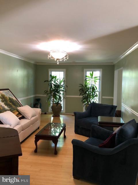 9801 Bronte Drive Fairfax, VA 22032 - Photo 9 of 36