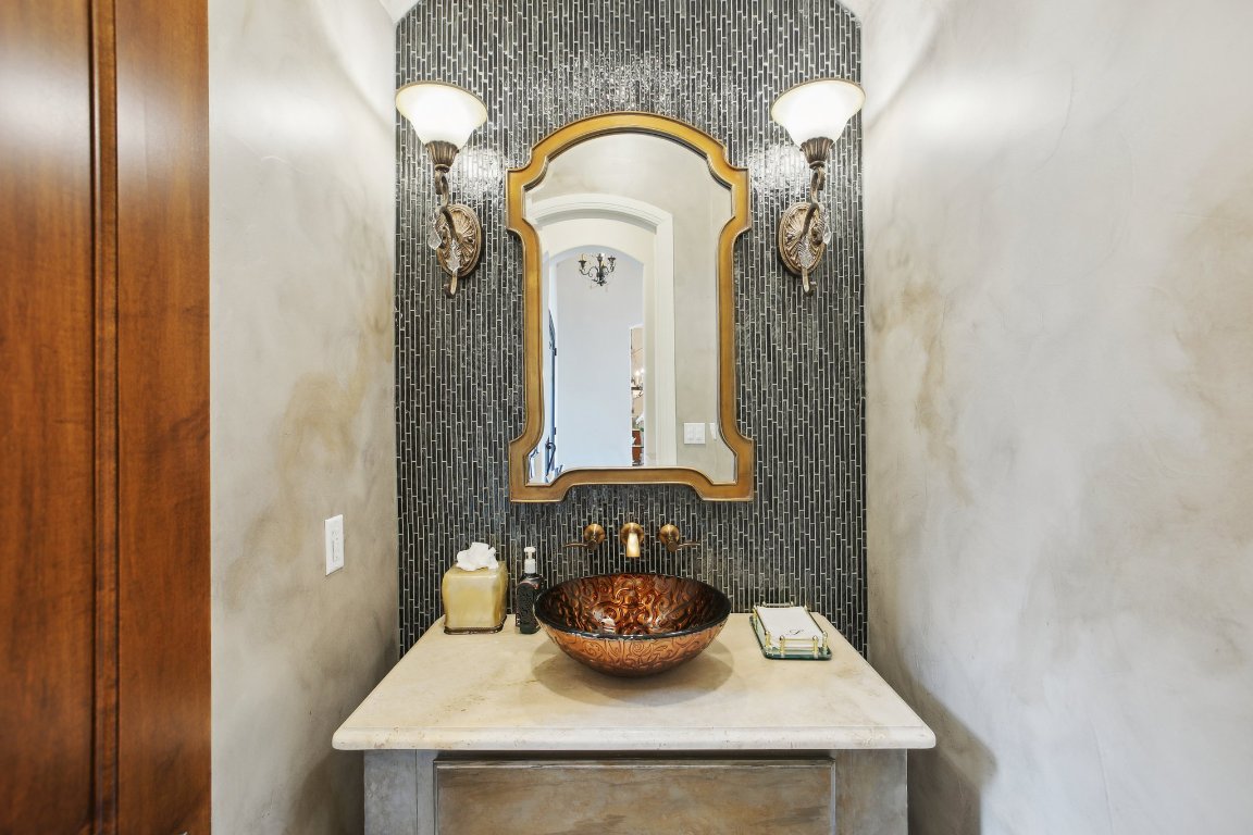 1353 Osprey Ridge Loop Lago Vista, TX 78645 - Photo 17 of 40