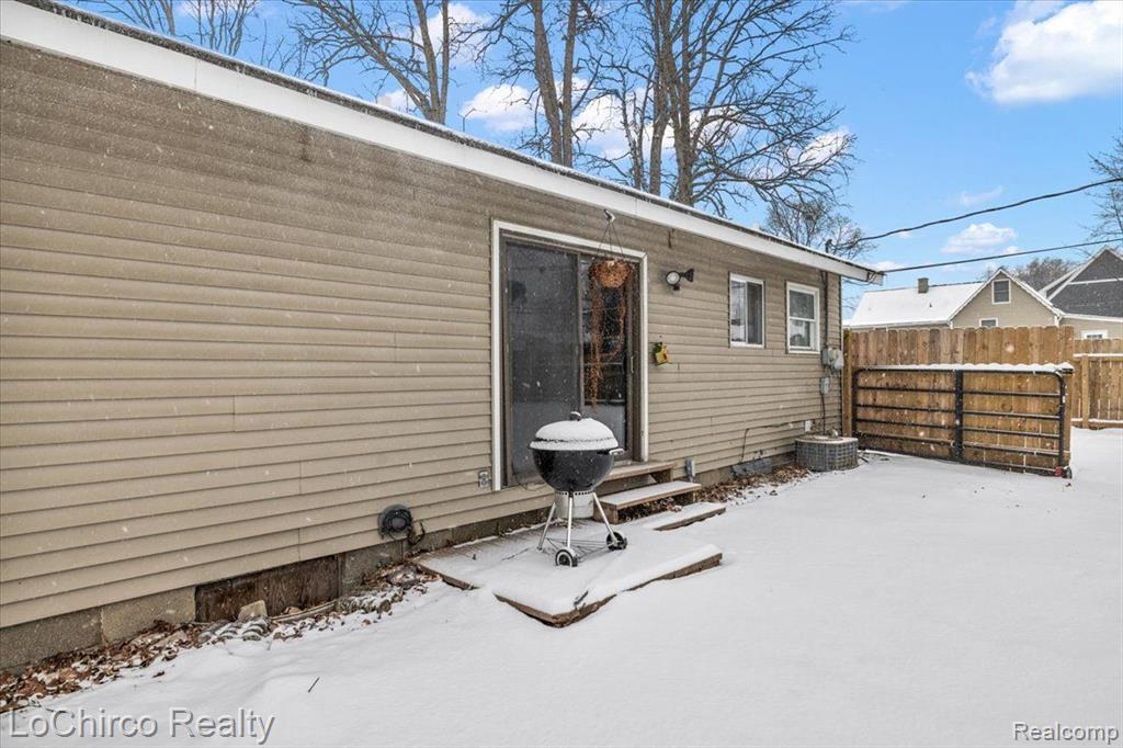 3147 Culbertson Avenue Rochester Hills, MI 48307 - Photo 10 of 38