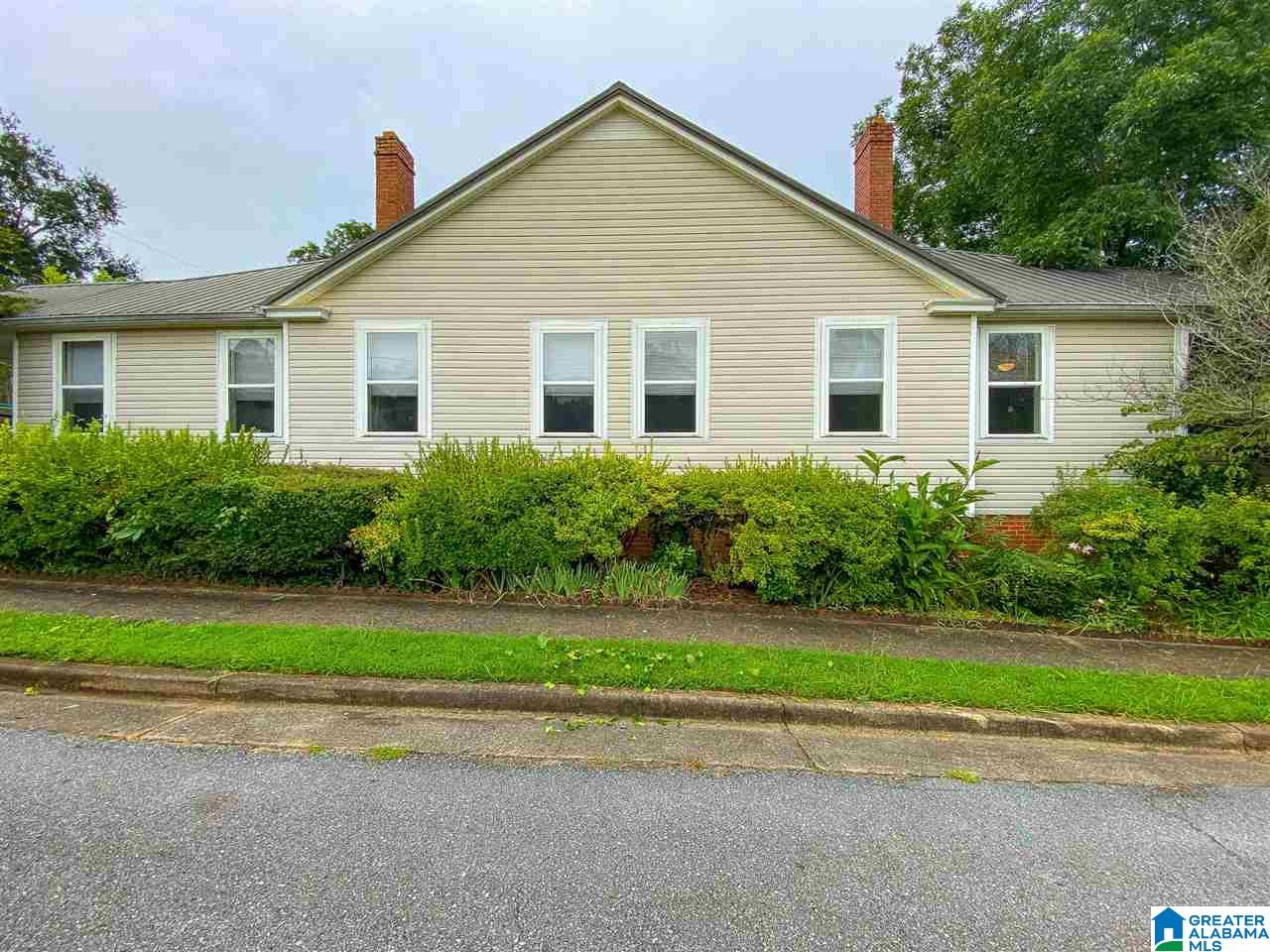 211 Alexander Street Talladega, AL 35160 - Photo 2 of 29