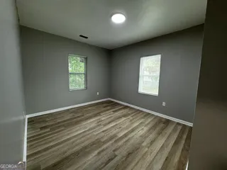 a view of empty room with window