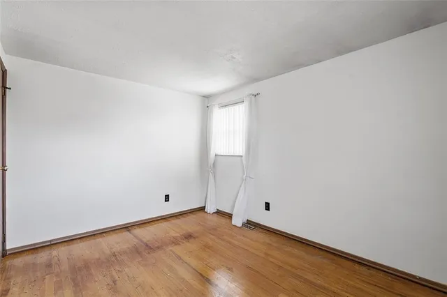 $209,900 | 440 Fairwood Drive, Irwin, PA 15642