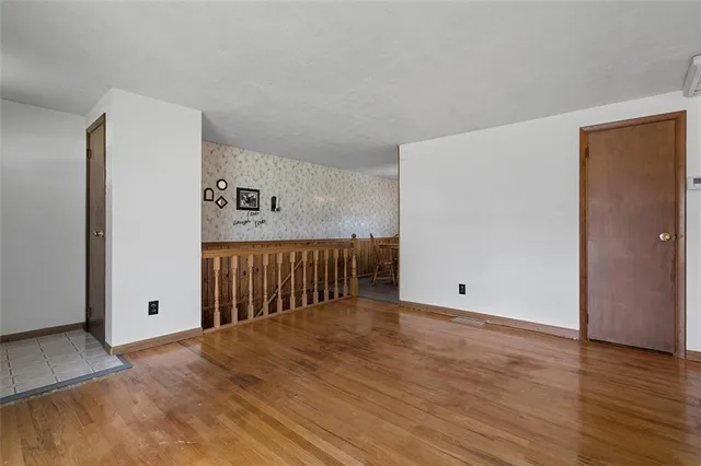 $209,900 | 440 Fairwood Drive, Irwin, PA 15642