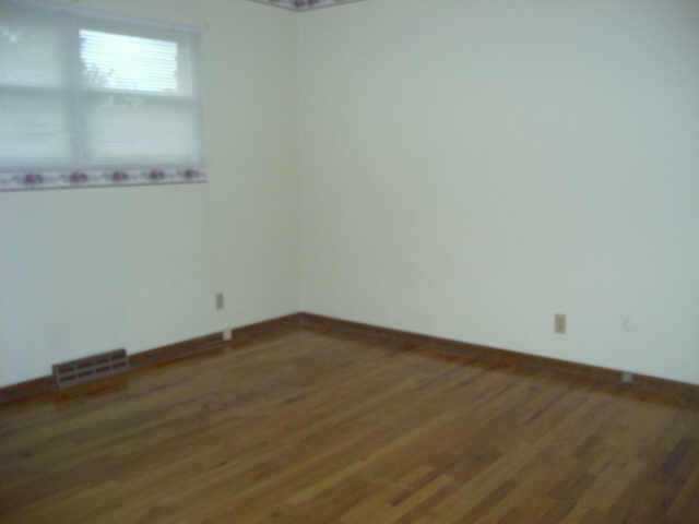 1639-641 Durbridge Road Columbus, OH 43229 - Photo 4 of 10 Gallery Image 4