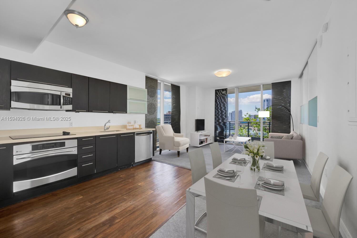 90 Southwest 3rd Street, Unit 1112 Miami, FL 33130 - Photo 1 of 25 Gallery Image 1