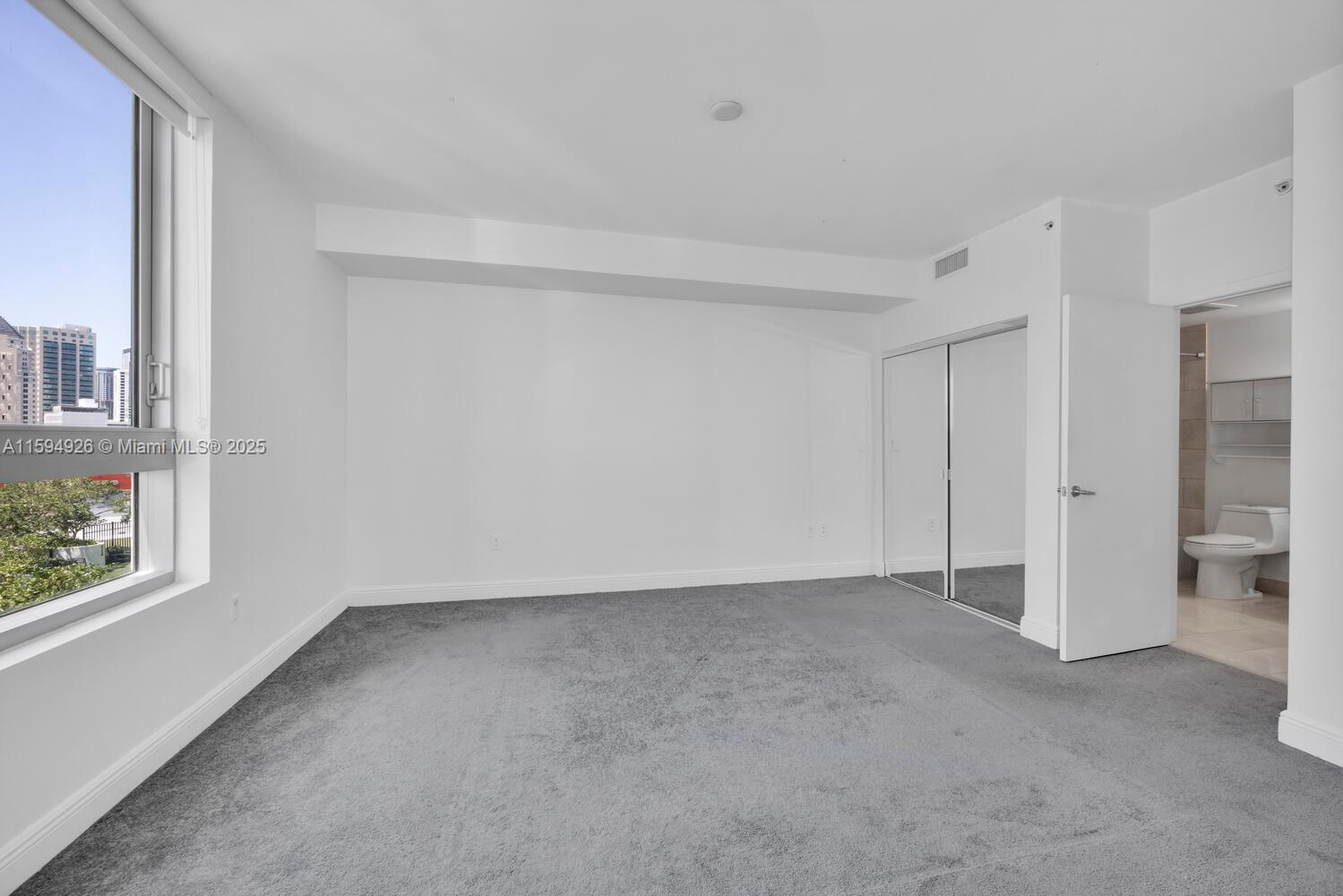 90 Southwest 3rd Street, Unit 1112 Miami, FL 33130 - Photo 12 of 25 Gallery Image 12