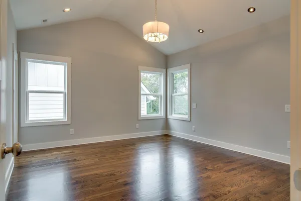 $6,500 | 1711 10th Avenue South, Nashville, TN 37203