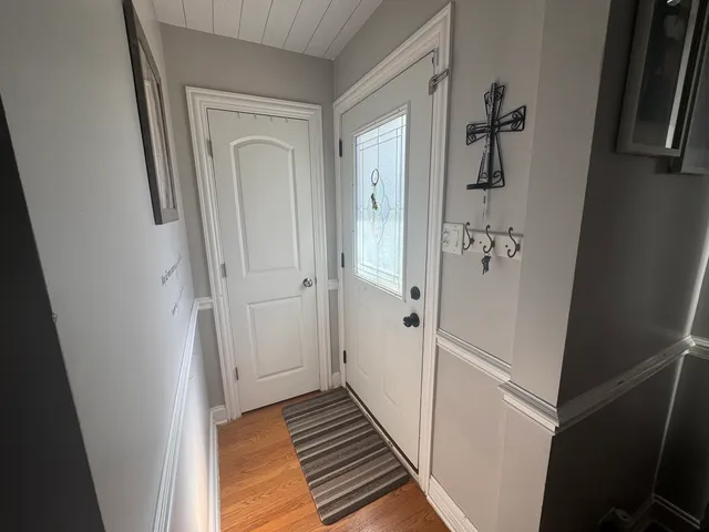 $359,900 | 7205 South Hamlin Avenue, Chicago, IL 60629