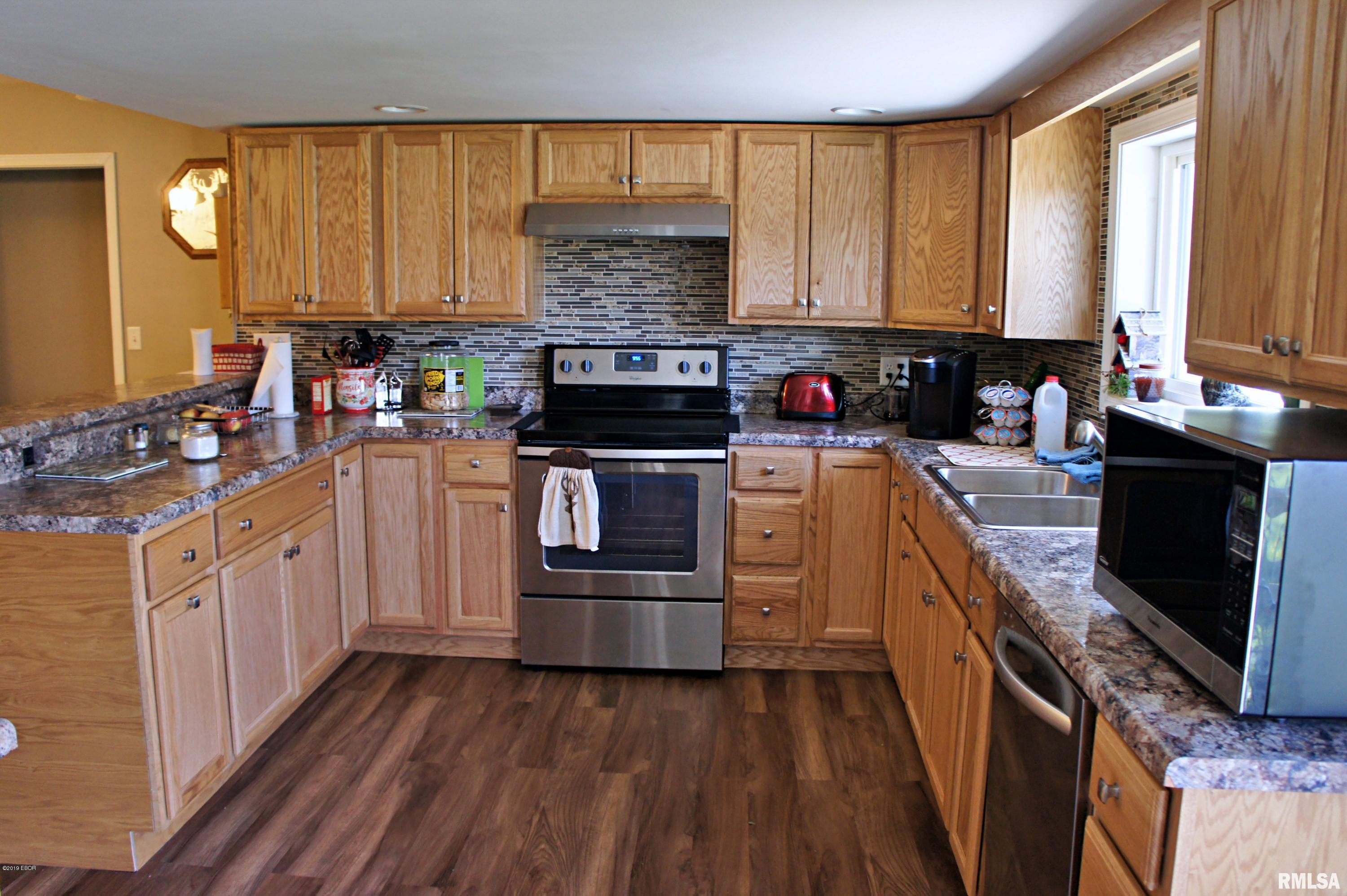2880 Rte 166 Creal Springs, IL 62922 - Photo 15 of 33