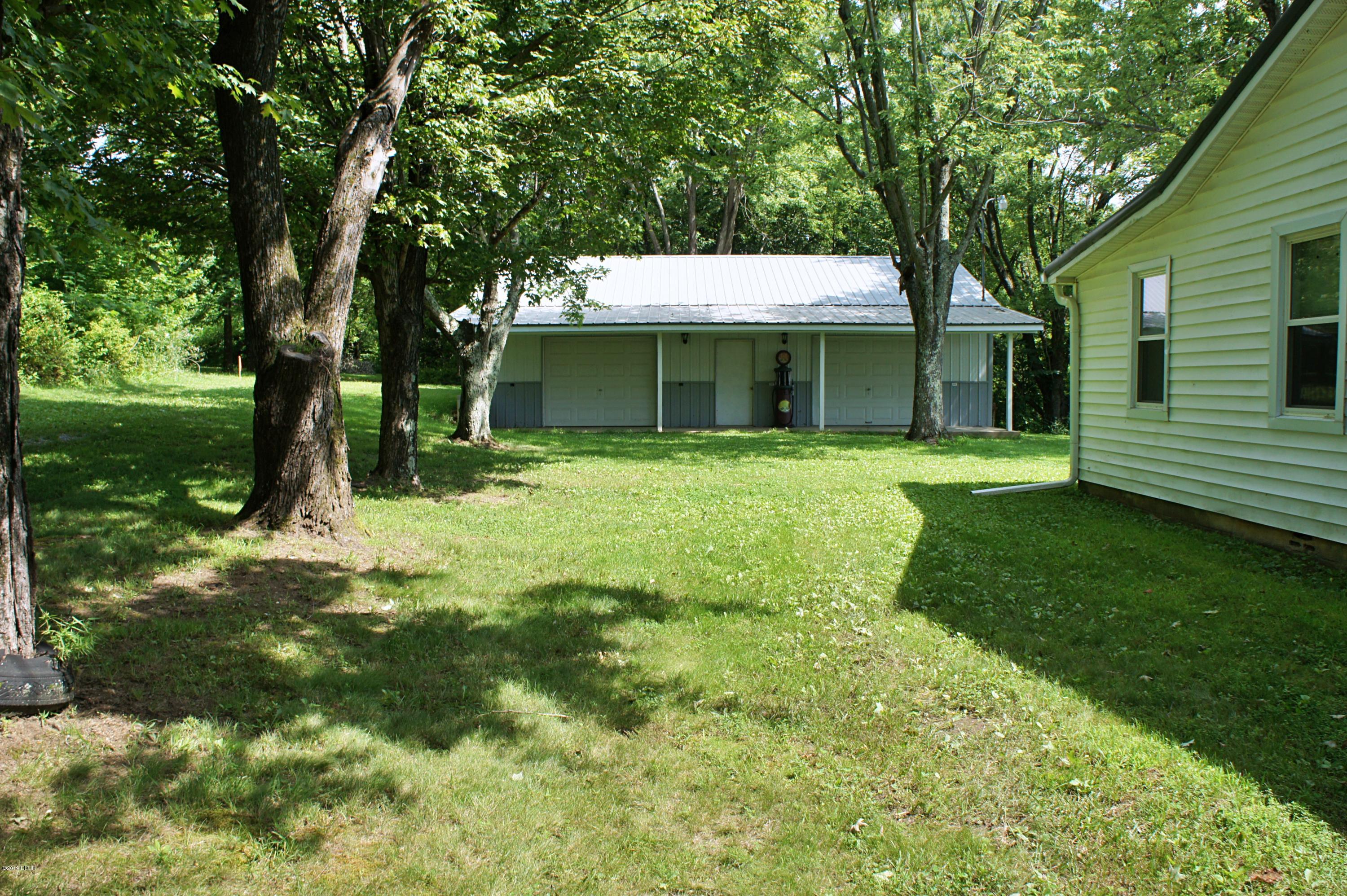 2880 Rte 166 Creal Springs, IL 62922 - Photo 7 of 33