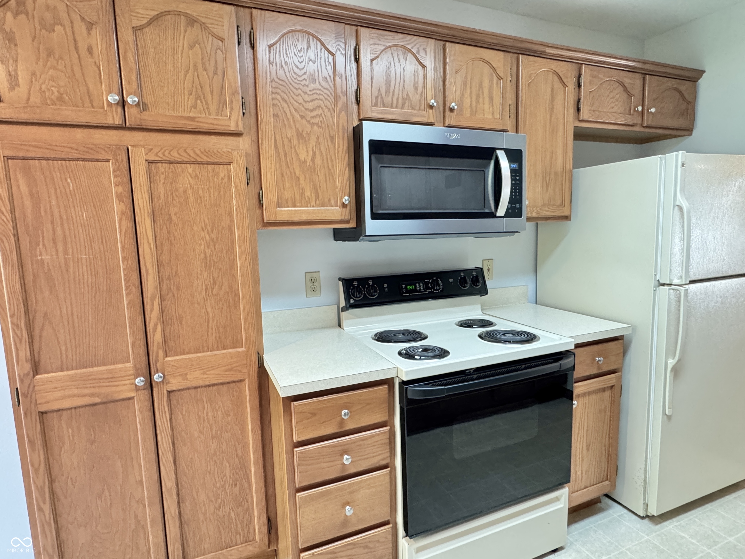 5086 Memphis Court Columbus, IN 47203 - Photo 7 of 22