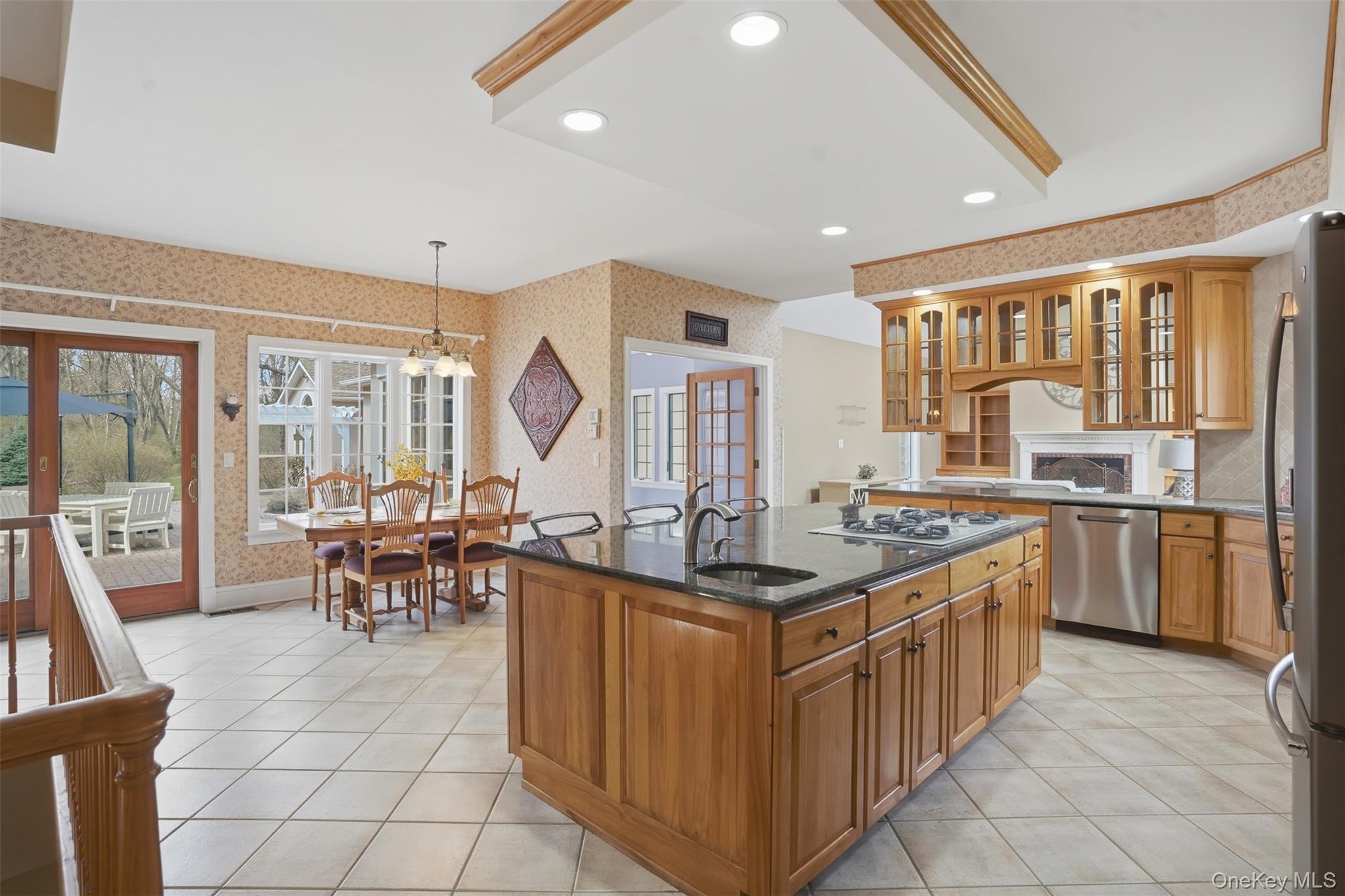 17 Forrest Way Poughkeepsie, NY 12603 - Photo 19 of 50 a kitchen with lots of counter top space