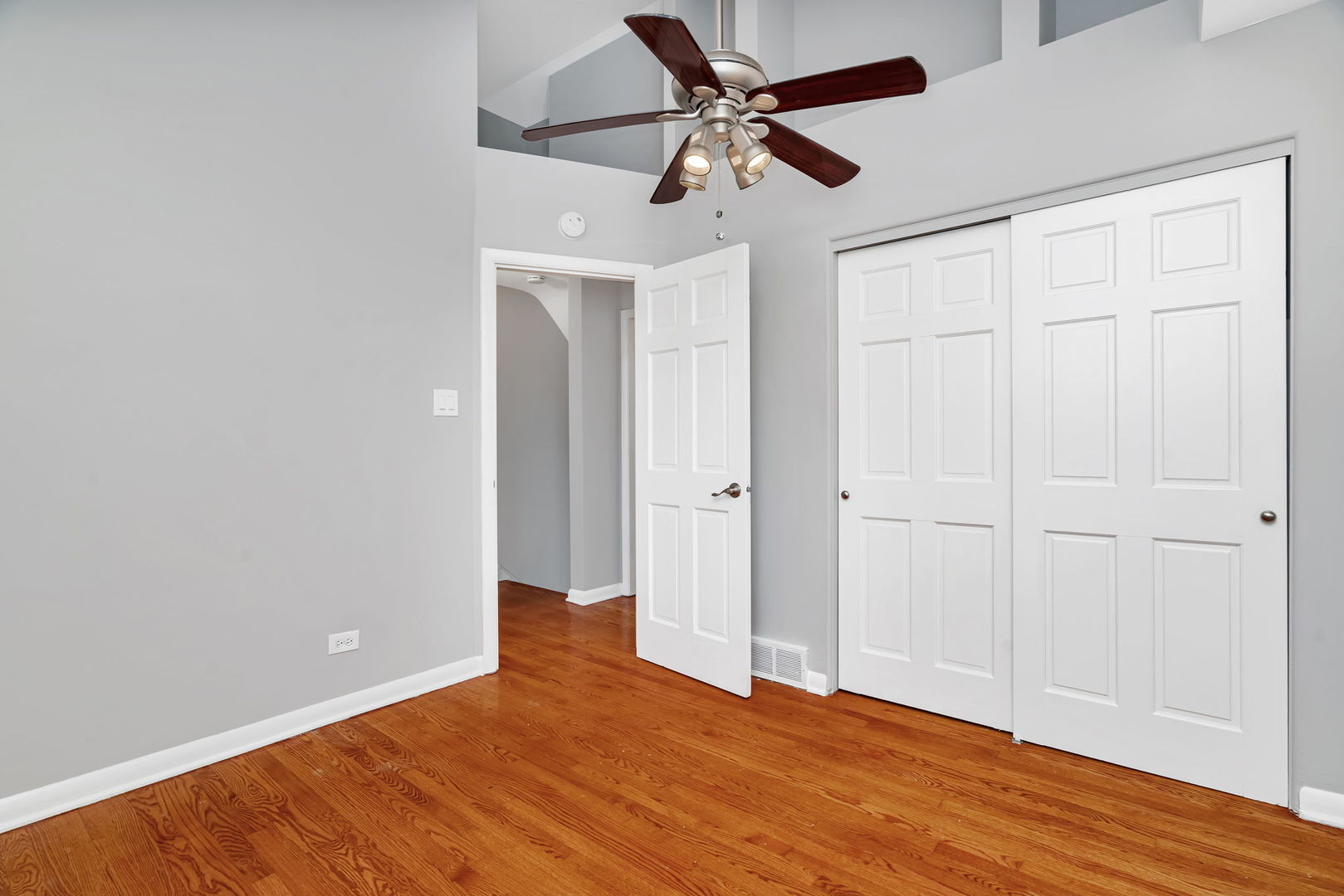 13 South Waiola Avenue, Unit 5 La Grange, IL 60525 - Photo 16 of 22 wooden floor in an empty room