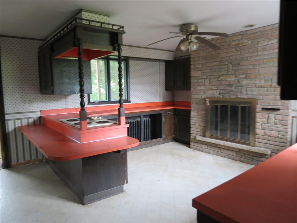 186 Amend Road Uniontown, PA 15401 - Photo 7 of 17