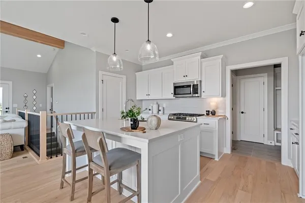 $550,945 | 22214 West 82nd Terrace, Lenexa, KS 66220