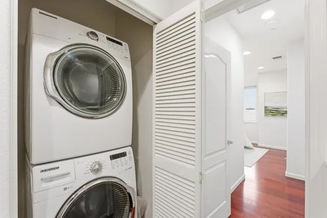 $1,399,000 | 203 Peppermint Tree Terrace, Unit 8, Sunnyvale, CA 94086