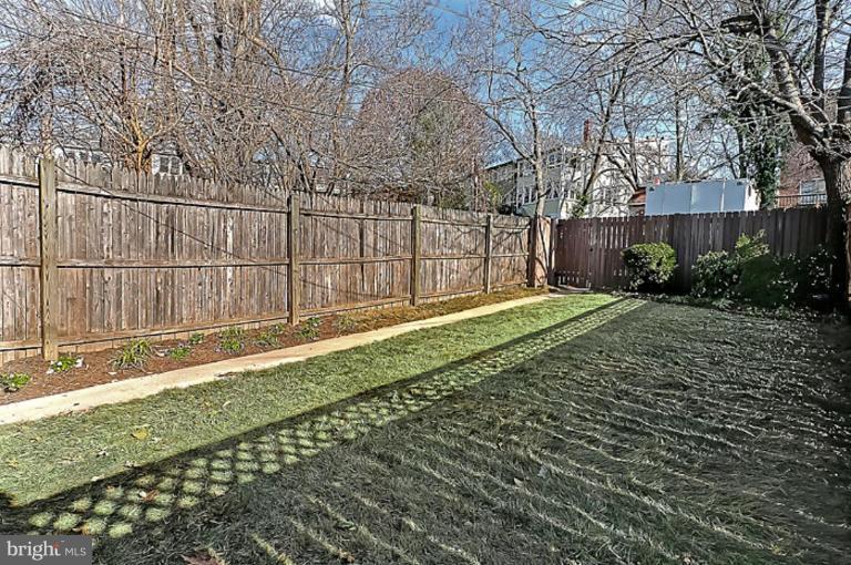 3225 Walbridge Place Northwest Washington, DC 20010 - Photo 19 of 19 Back yard