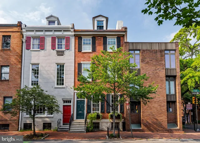 $1,850,000 | 501 Pine Street, Philadelphia, PA 19106