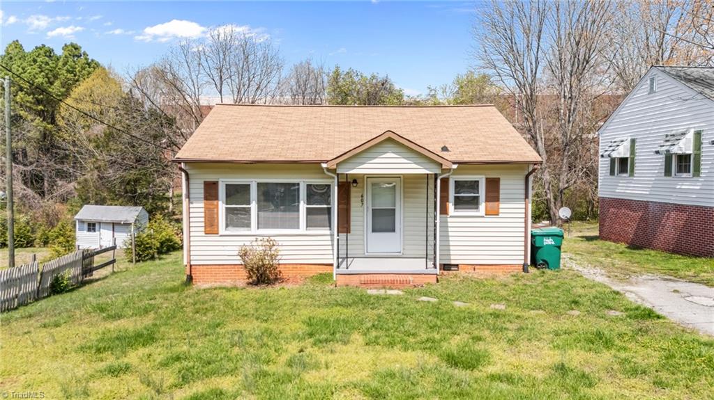607 Martha Place High Point, NC 27263 - Photo 2 of 29