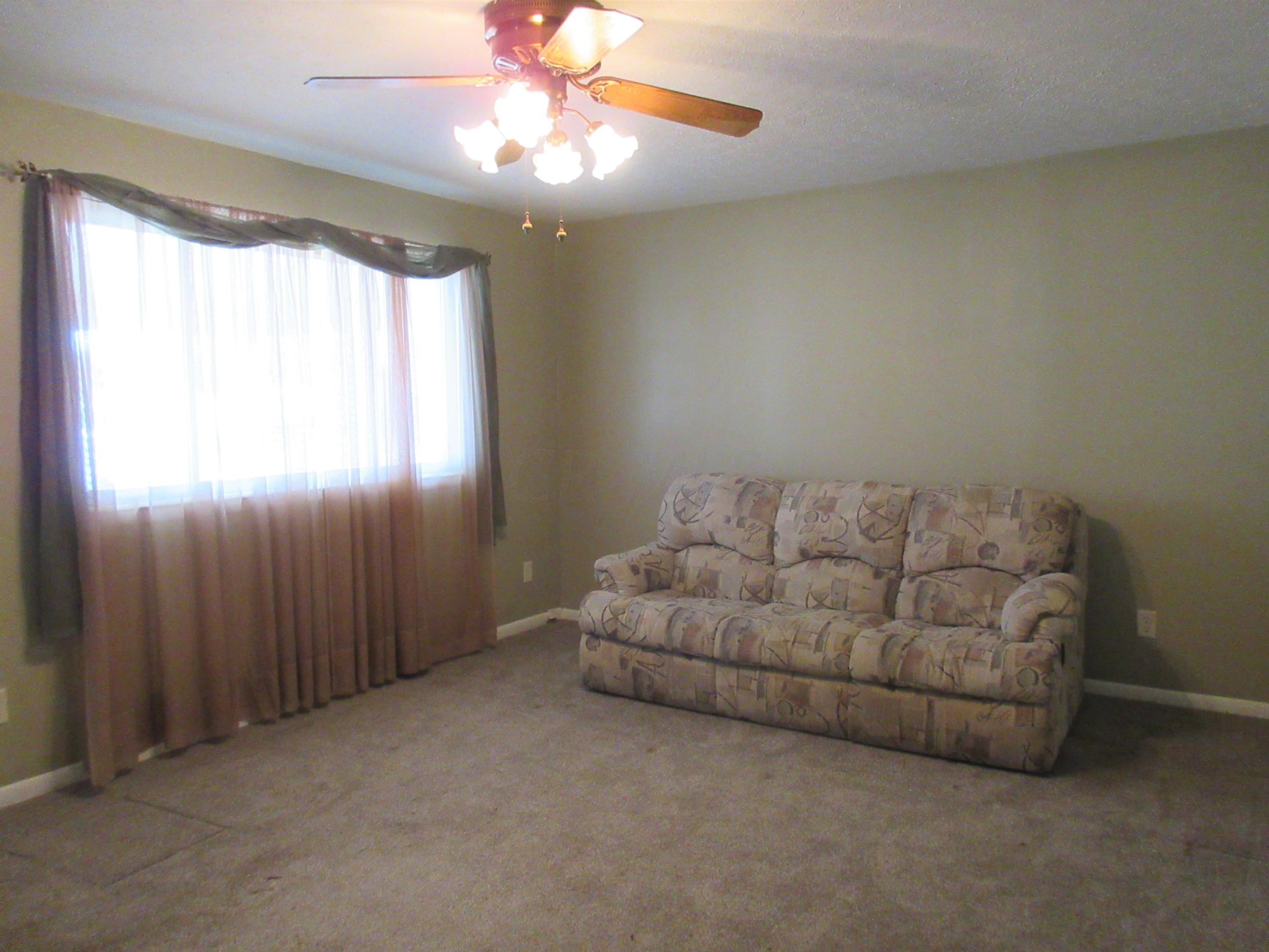 143 Cullman Road Columbus, OH 43207 - Photo 4 of 19 Gallery Image 4