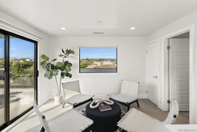 $2,395,000 | 3913 Kendall Street, San Diego, CA 92109