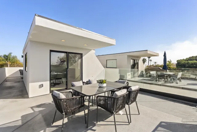 $2,395,000 | 3913 Kendall Street, San Diego, CA 92109