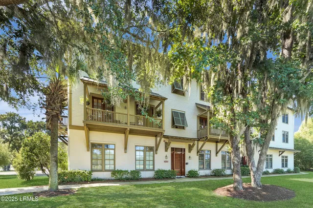 $449,500 | 154 Cherokee Farms Road, Unit 3B, Beaufort, SC 29906