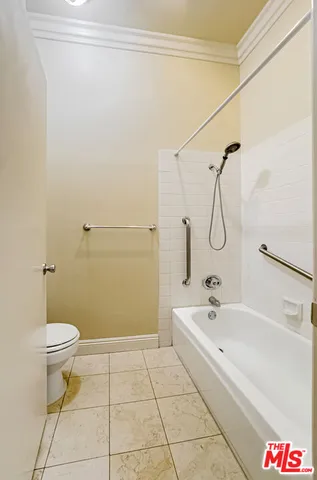 $418,000 | 533 South St Andrews Place, Unit 410, Los Angeles, CA 90020