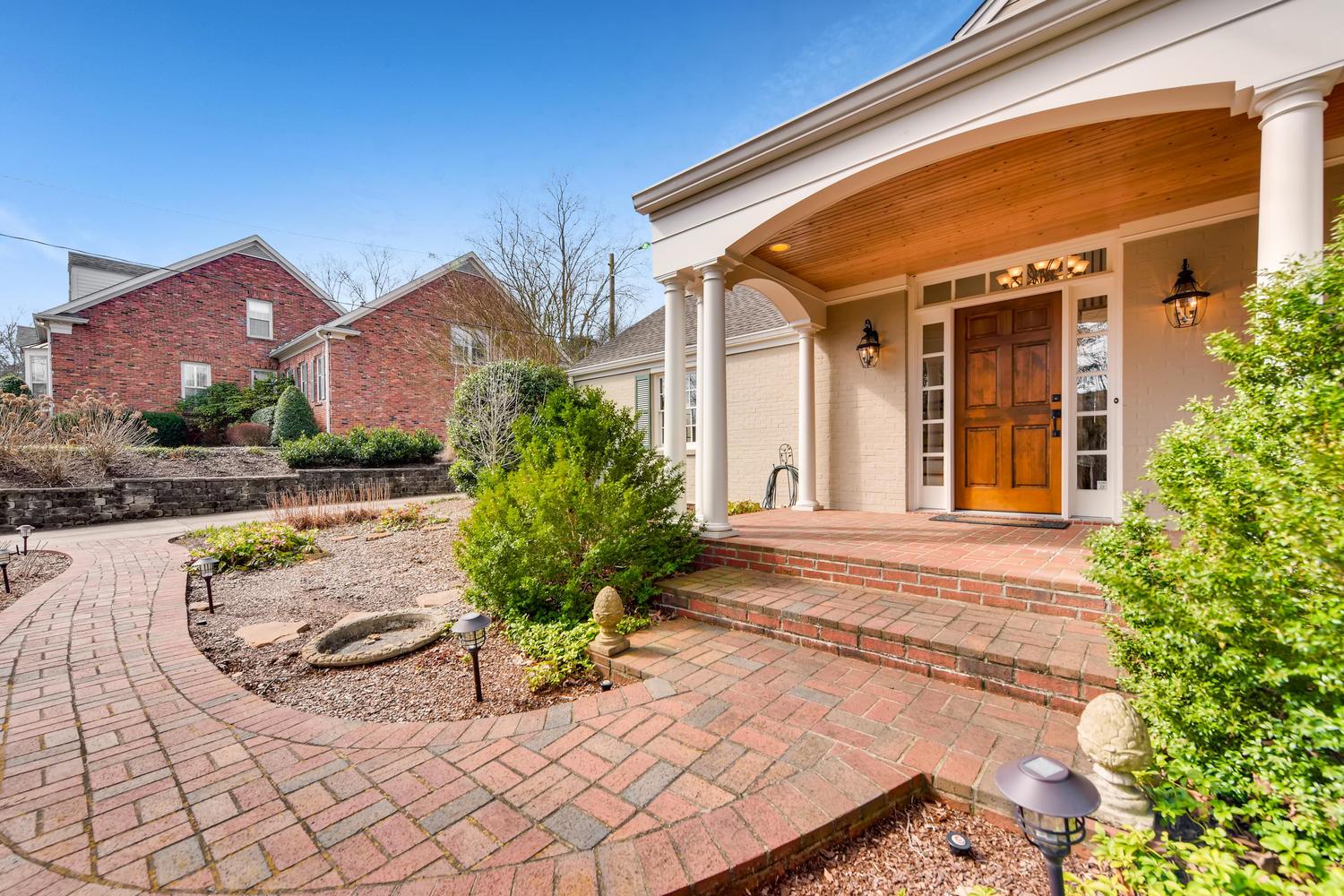 4005 Sneed Road Nashville, TN 37215 - Photo 3 of 29 Gallery Image 3