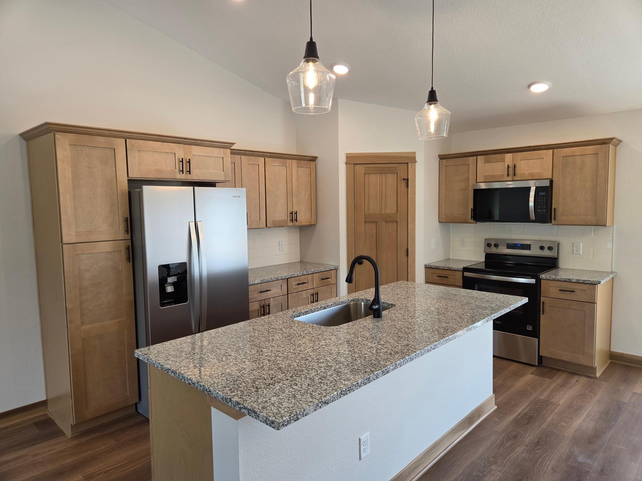 1132 Cullen Street St. Peter, MN 56082 - Photo 7 of 40 Gallery Image 7