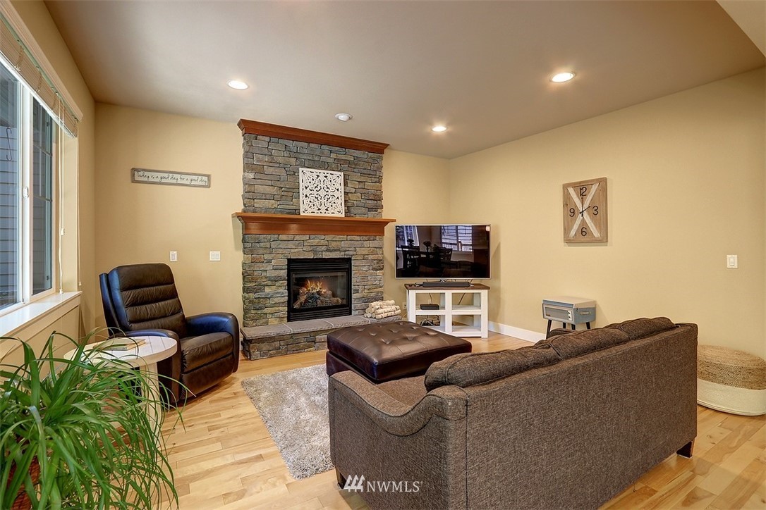 3620 232nd Street Southeast Bothell, WA 98021 - Photo 3 of 21