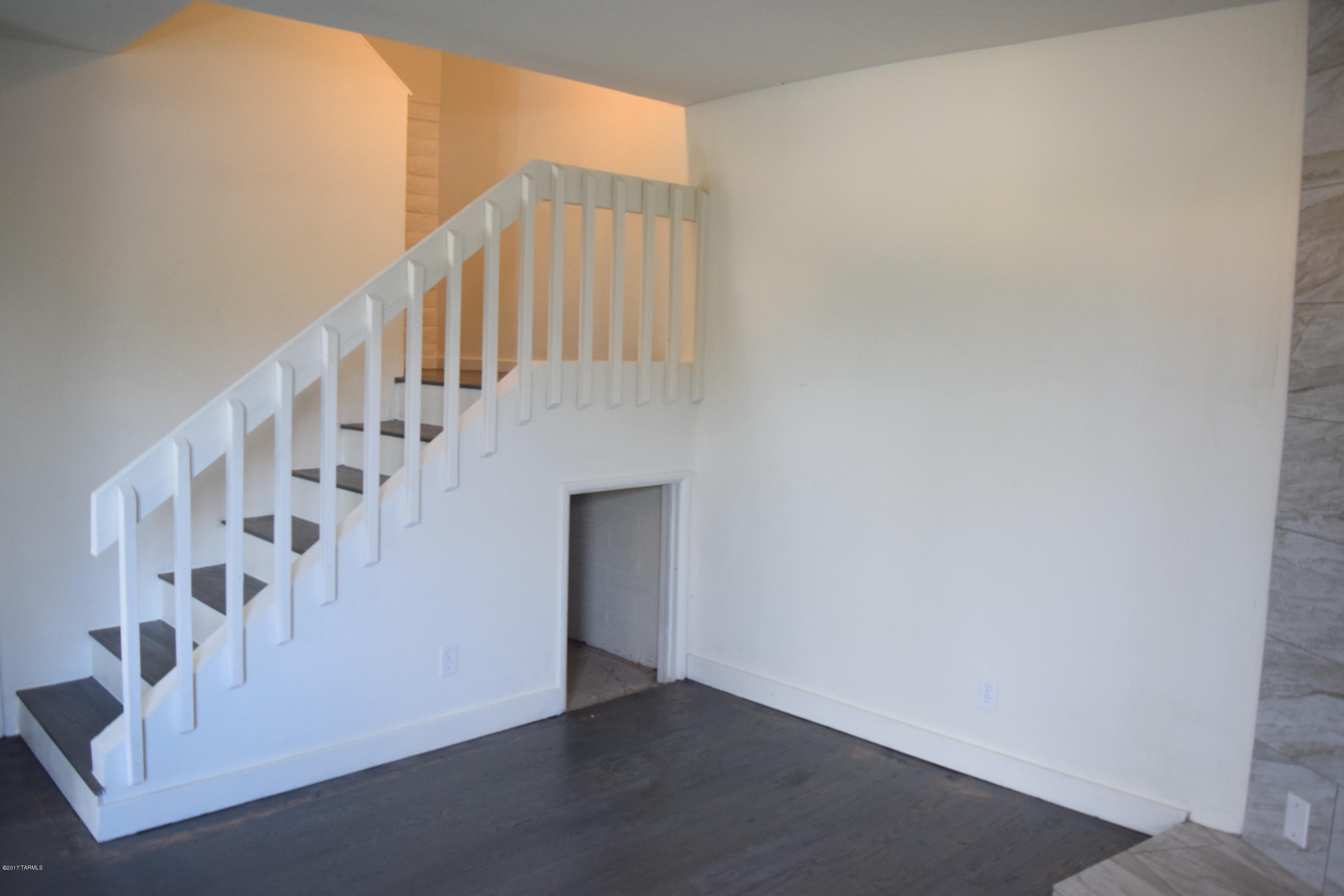 156 East Pastime Road Tucson, AZ 85705 - Photo 8 of 21