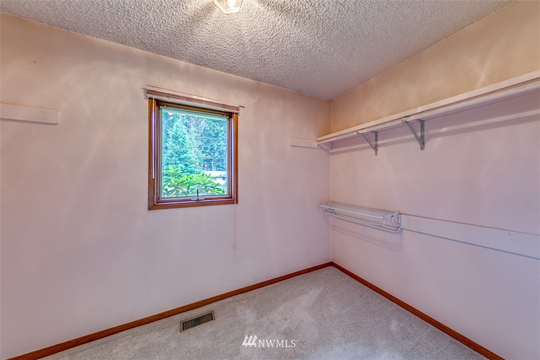 341 Evergreen Loop Forks, WA 98331 - Photo 27 of 39 Gallery Image 27