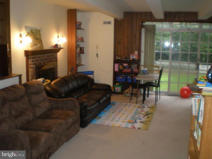7817 Gayle Road Cheltenham, PA 19012 - Photo 6 of 18 Family Room
