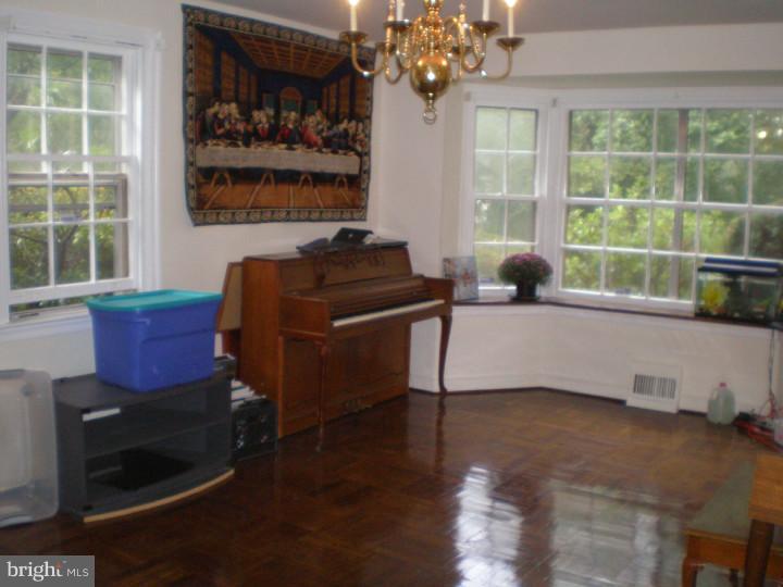 7817 Gayle Road Cheltenham, PA 19012 - Photo 10 of 18 Dining Room