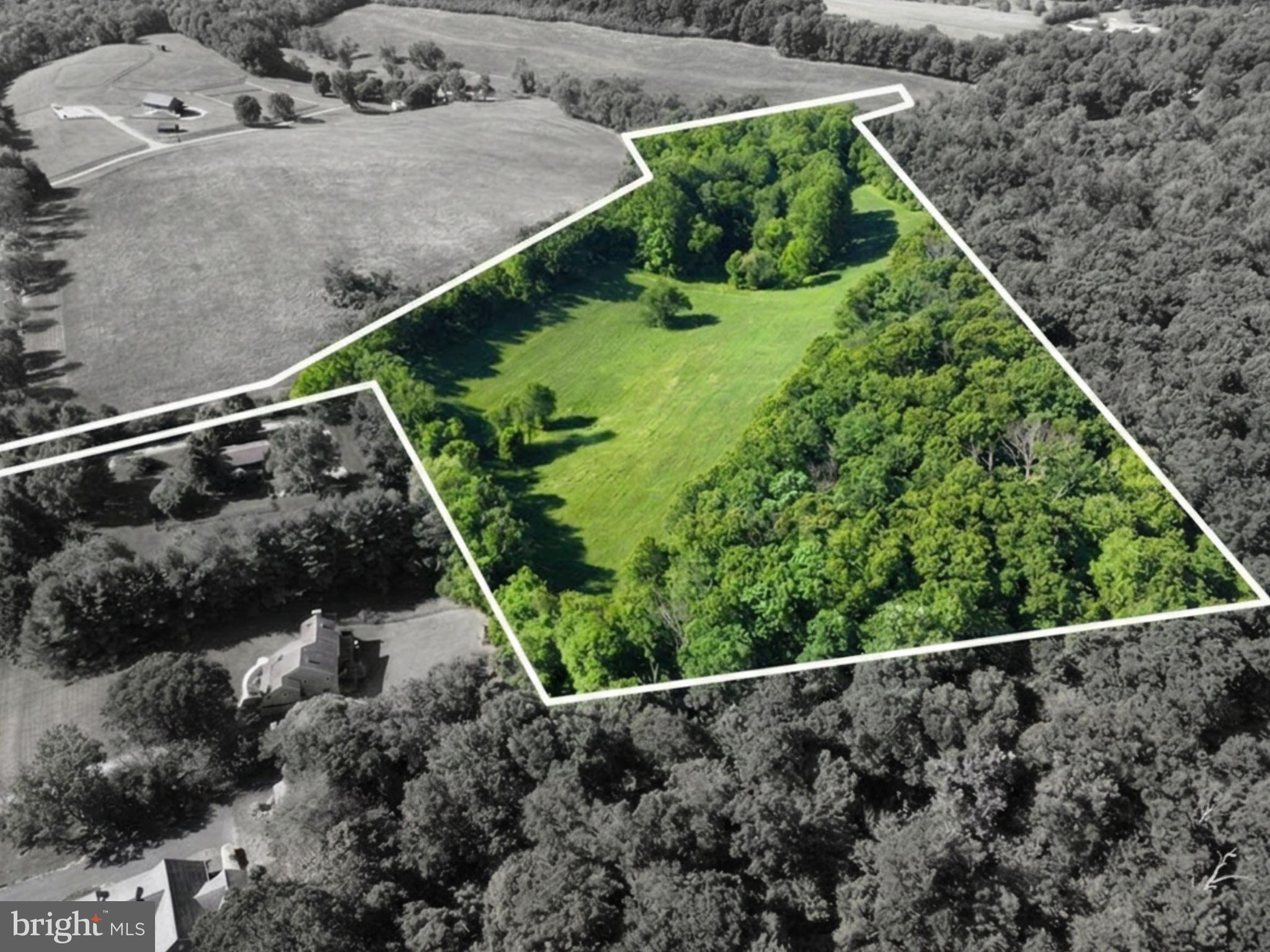 970 Doe Run Road East Fallowfield, PA 19320 - Photo 2 of 16 a view of a backyard with plants