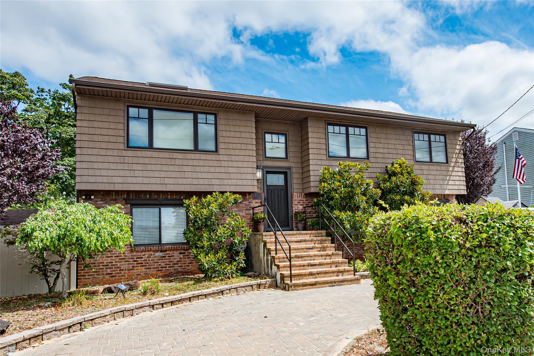 630 Shore Road Lindenhurst, NY 11757 - Photo 1 of 1 Gallery Image 1