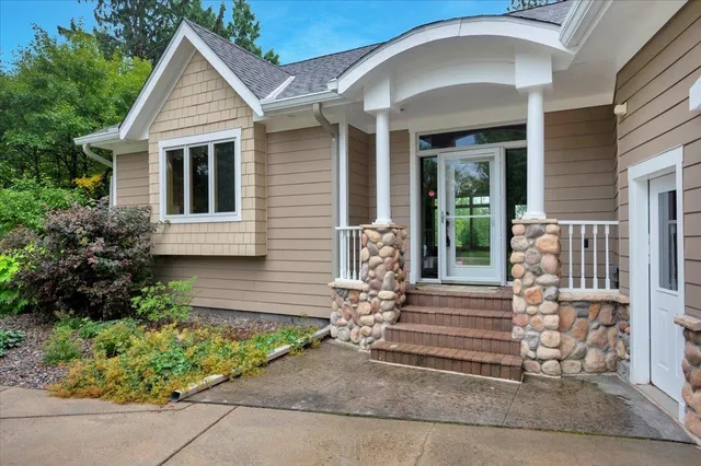 $899,900 | 18300 672nd Lane, Jacobson, MN 55752