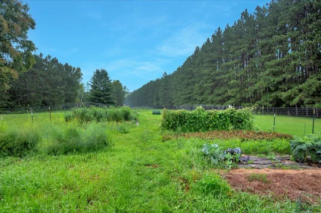 $899,900 | 18300 672nd Lane, Jacobson, MN 55752